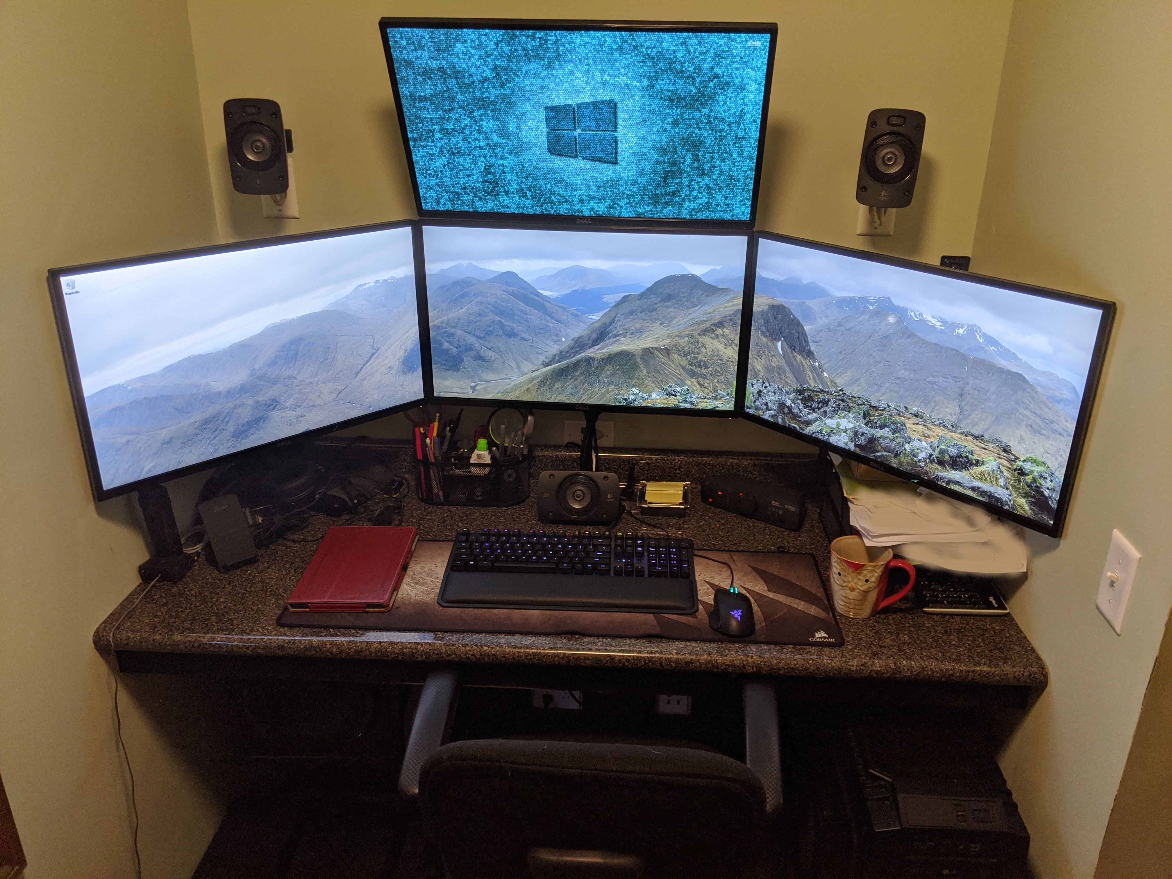 How do I span a wallpaper on only 2 out of 3 monitors in my triple display  set up? • Discussions • DisplayFusion by Binary Fortress Software